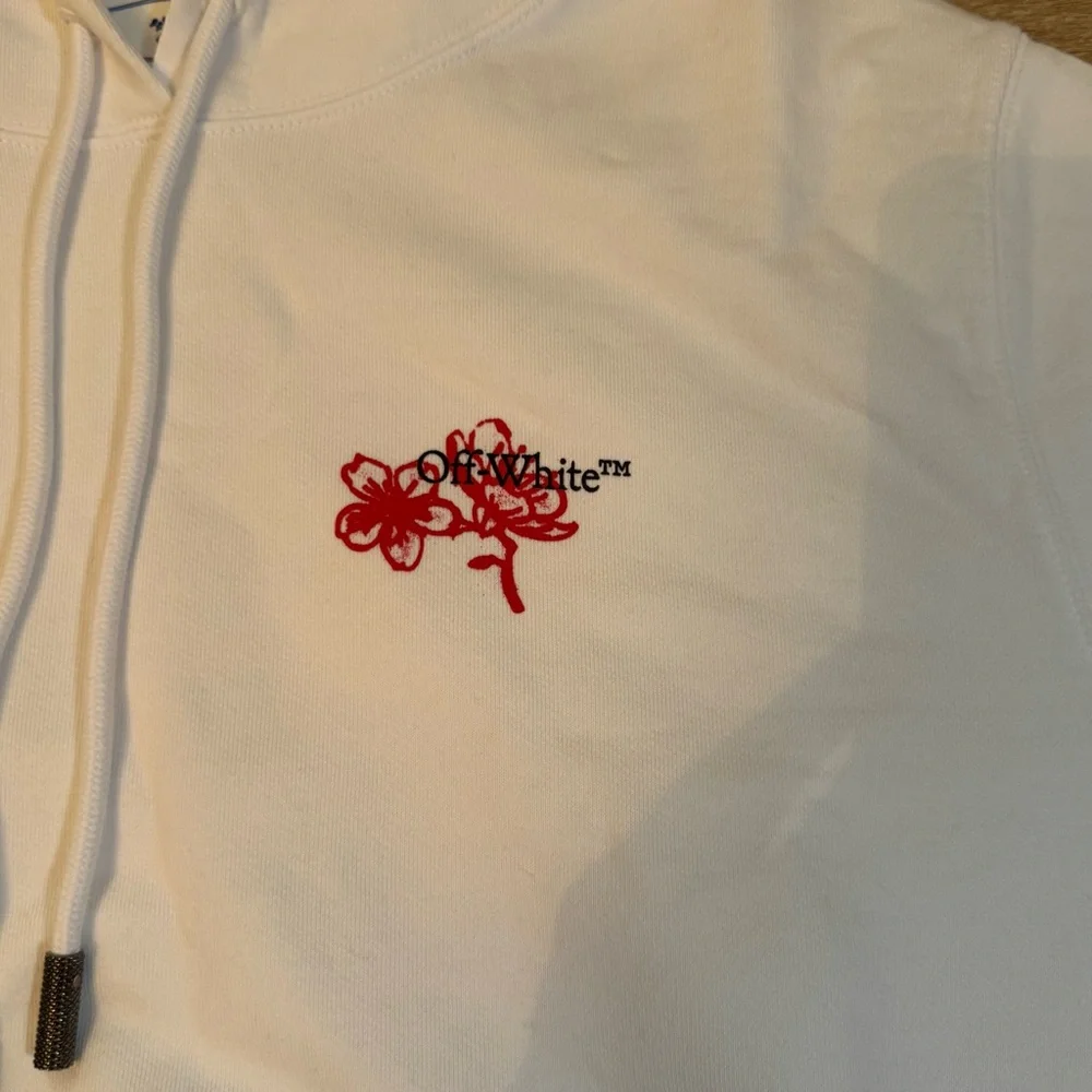 Off-White CNY Cropped Women’s Hoodie - Picture 5 of 12